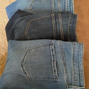 Old Navy Women's Skinny Jeans in Blue Shades
